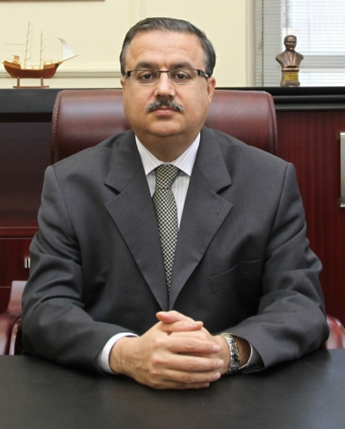 Düzce Valisi Su, Göreve Başladı