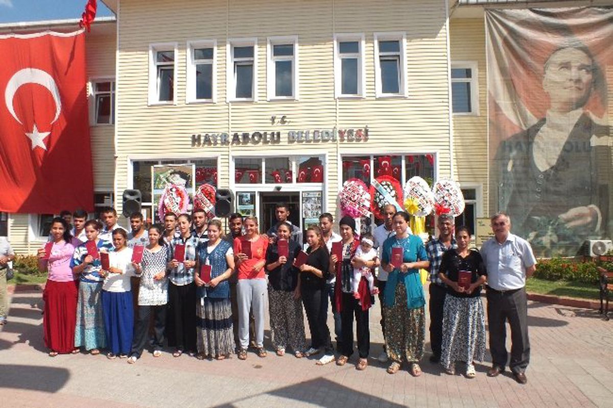 Hayrabolu Ayçiçeği Festivalinde 14 Çifte Resmi Nikah Kıyıldı