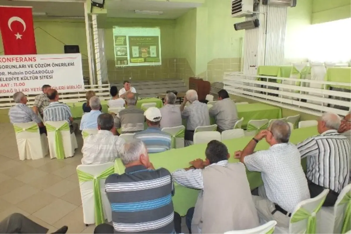 Hayrabolu'da 'Arıcılığın Güncel Sorunları ve Çözüm Önerileri' Konulu Konferans