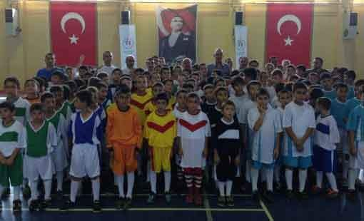 Hem Kur\'an Öğreniyor, Hem Spor Yapıyorlar