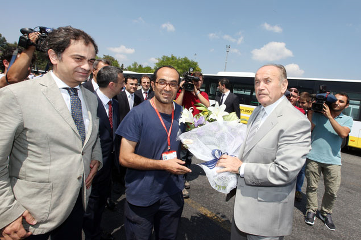 İstanbullular Yeni Alınan 1705 Otobüse Kavuşuyor