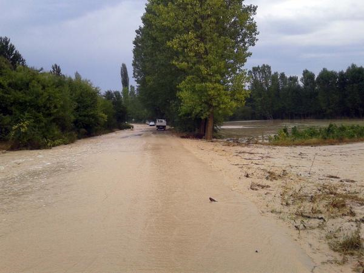 Kastamonu\'da Yollar ve Tarlalar Dereye Döndü
