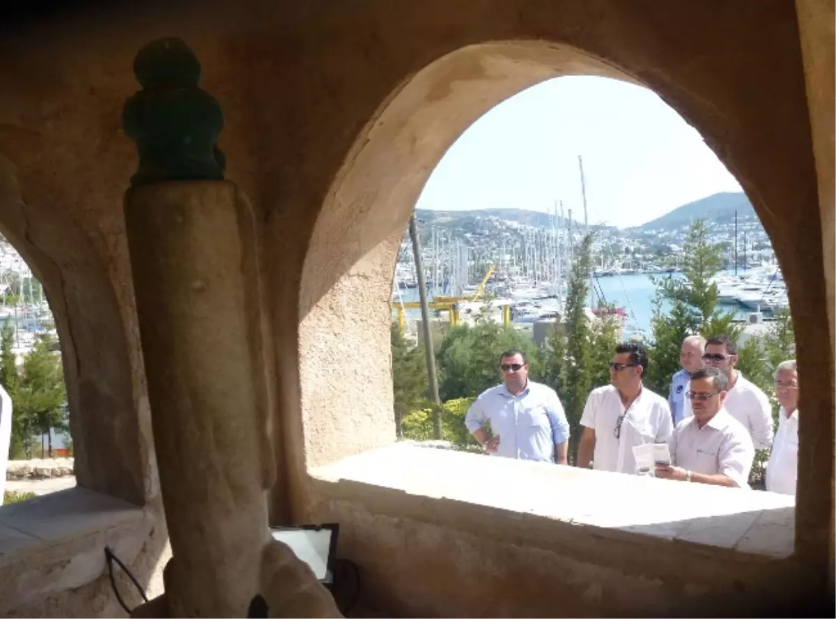 Kızılhisarlı Hacı Mustafa Paşa Türbesi Bakıma Alınıyor