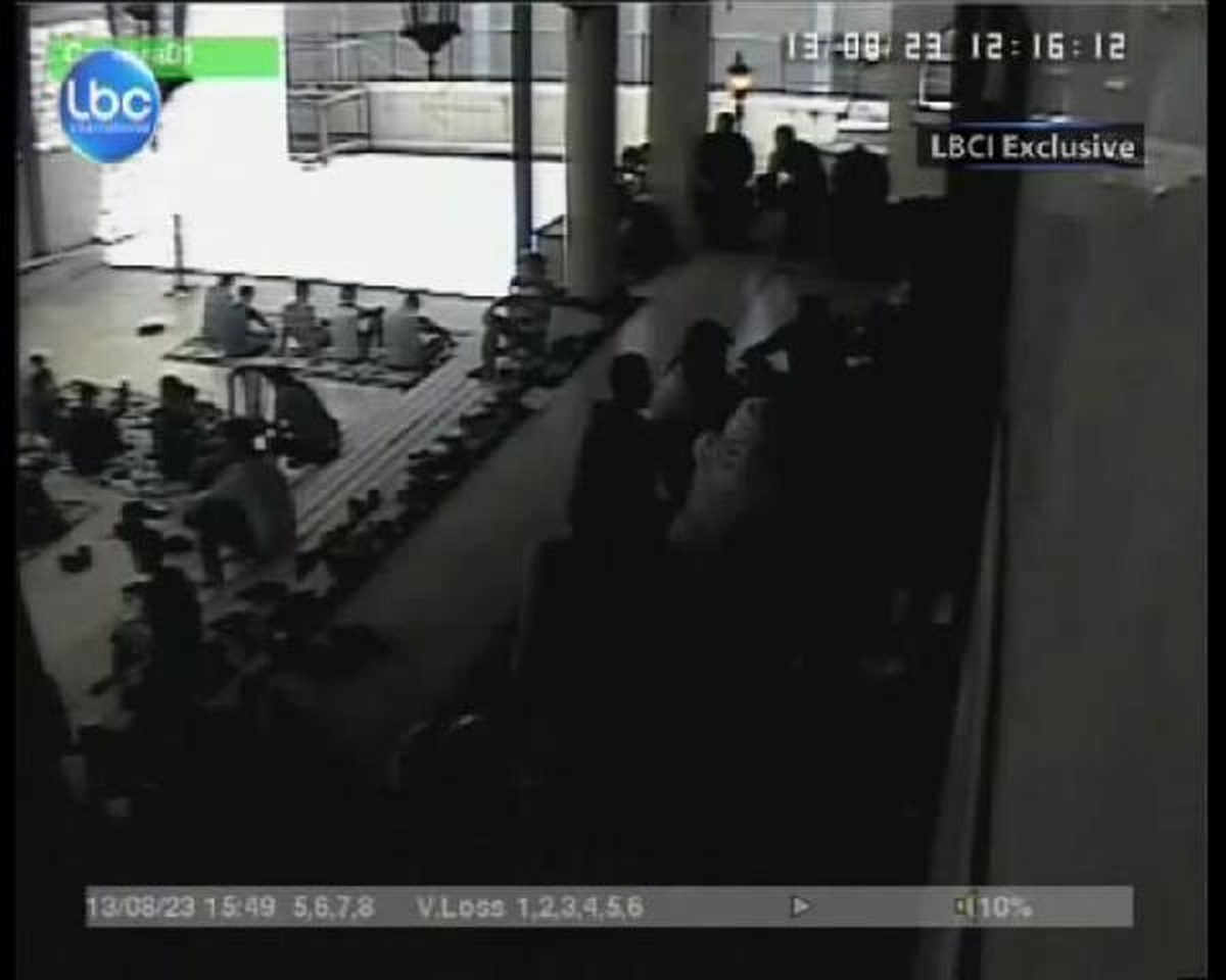 Lübnan\'da 2 Camide Meydana Gelen Patlamada 27 Kişi Öldü