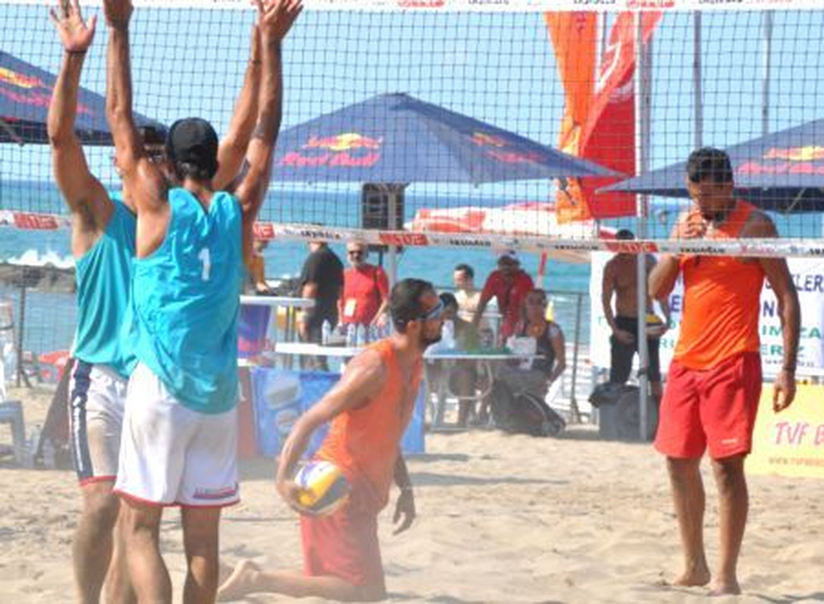 Plaj Voleybolu Balkan Şampiyonası