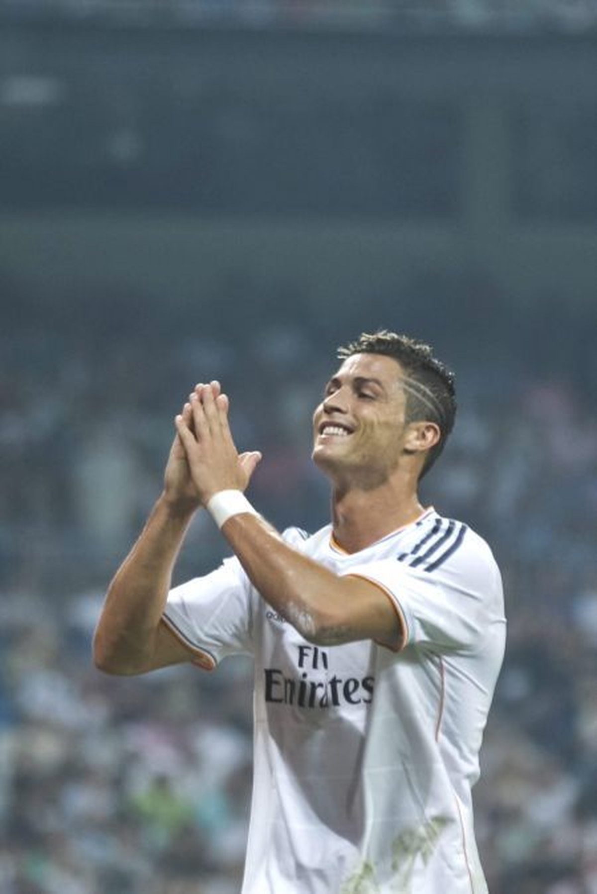 Ronaldo\'dan Madrid 2020\'ye Reklamlı Destek