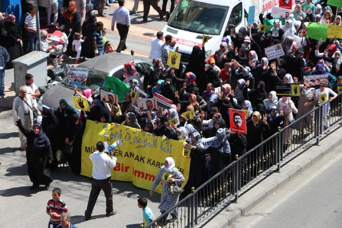 Şanlıurfa\'da Suriye Protestosu