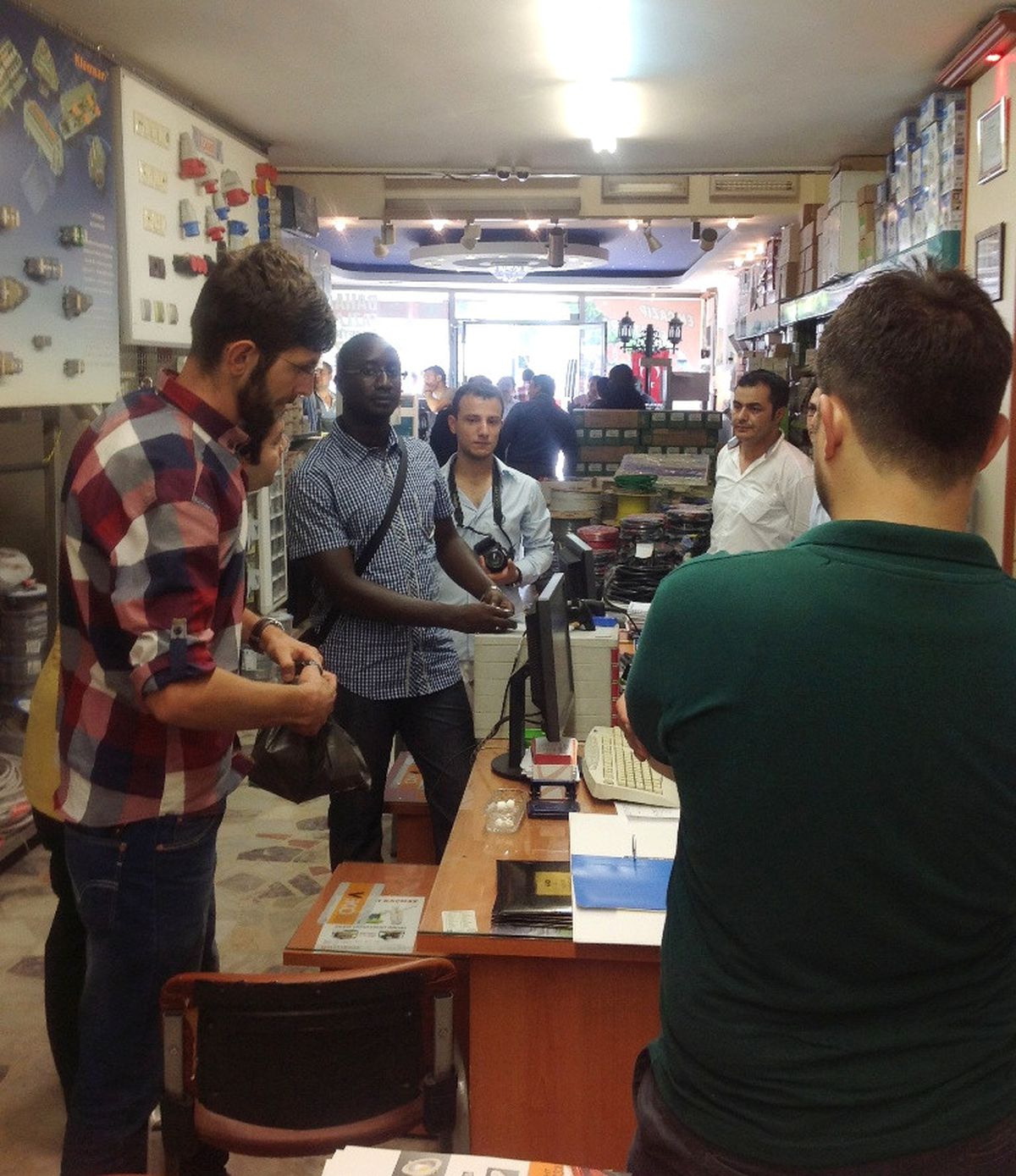 Senegal\'den Gelen İş Adamları Elektrotek\' Ziyaret Etti
