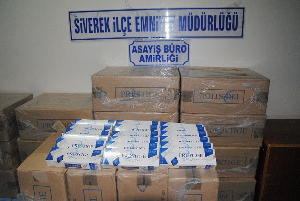 Siverek\'te 8 Bin 770 Paket Kaçak Sigara Ele Geçirildi