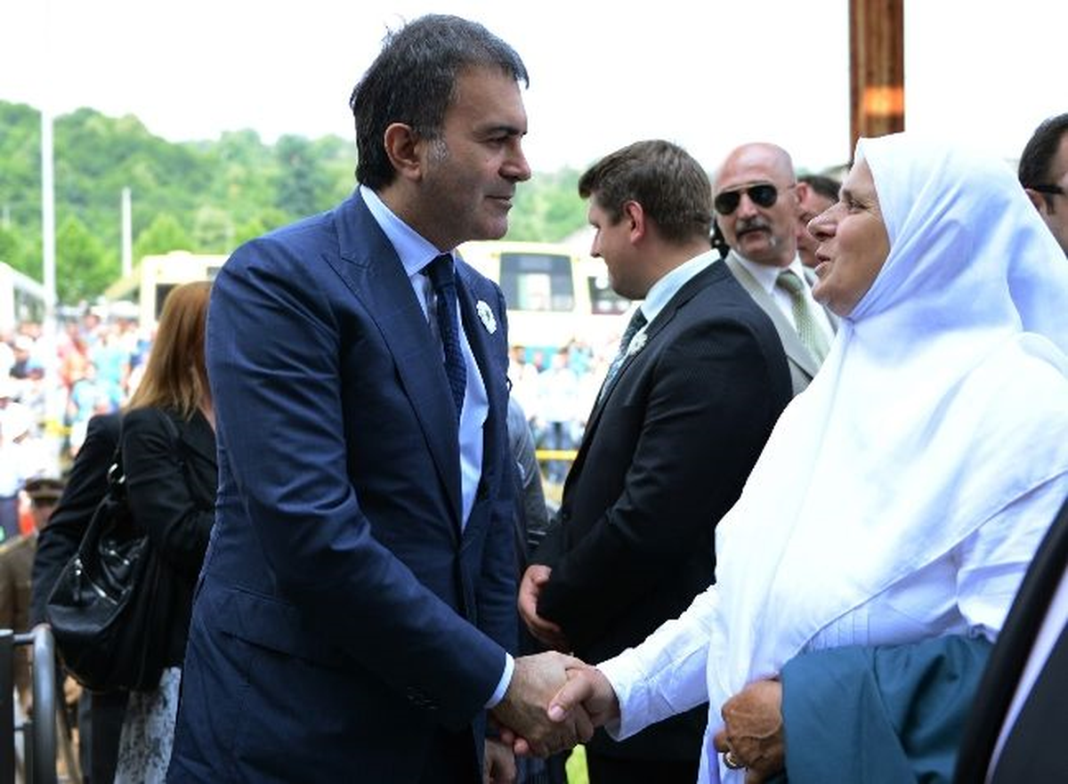 Srebrenitsalı Anneler İstanbul\'da