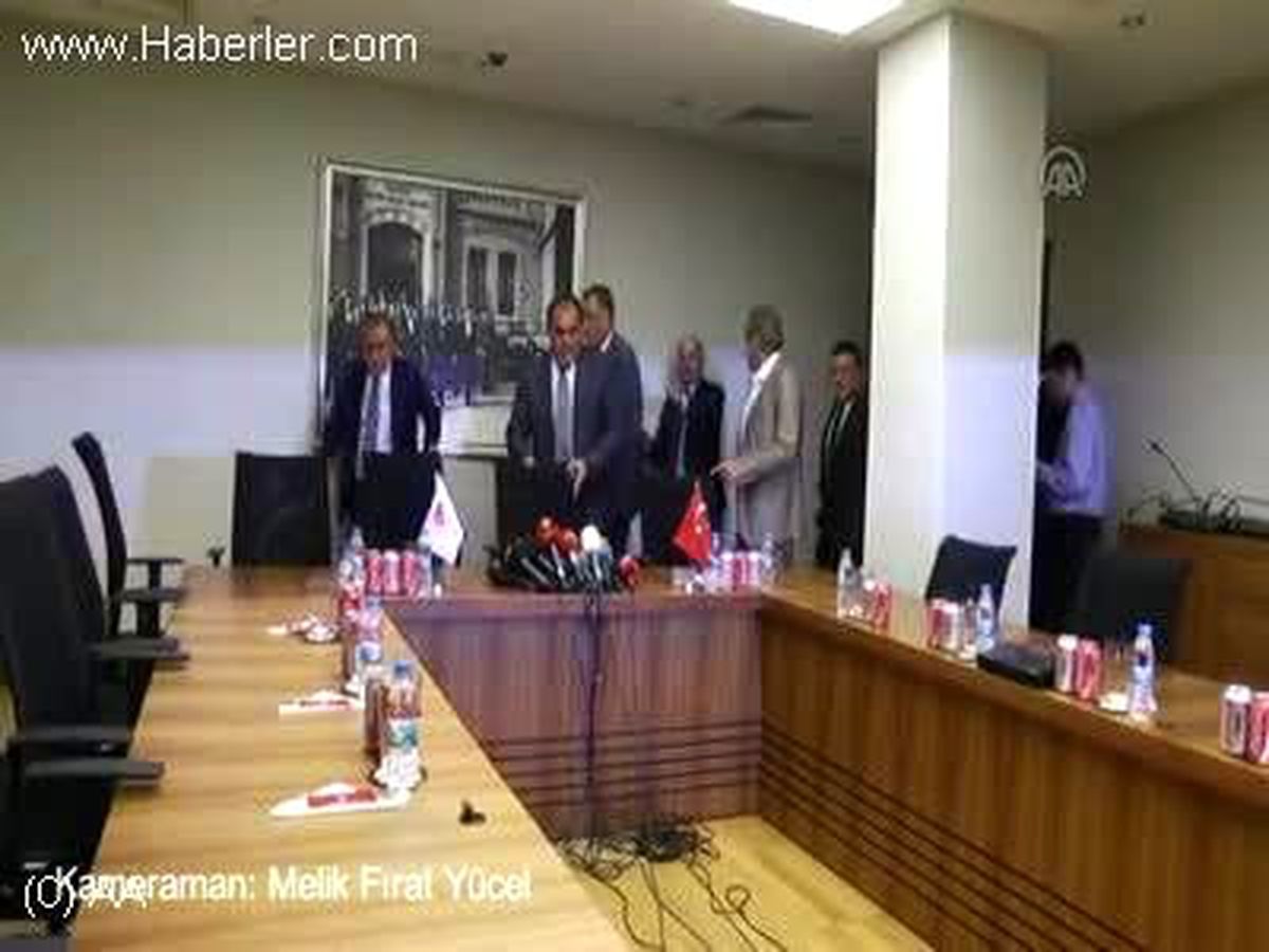 Fatih Terim, TFF ile 1 Yıllık Sözleşme İmzaladı