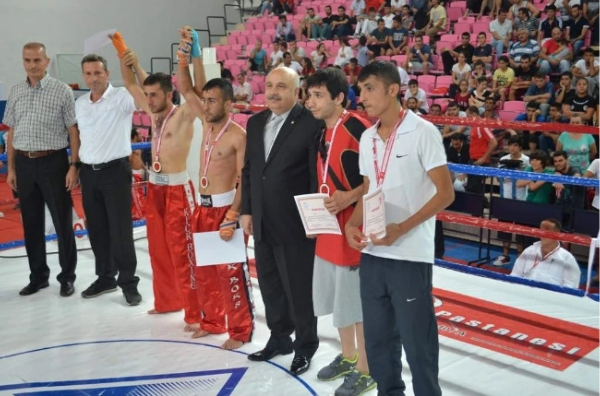 Türkiye Kick Boks Full Contact Şampiyonası Tamamlandı