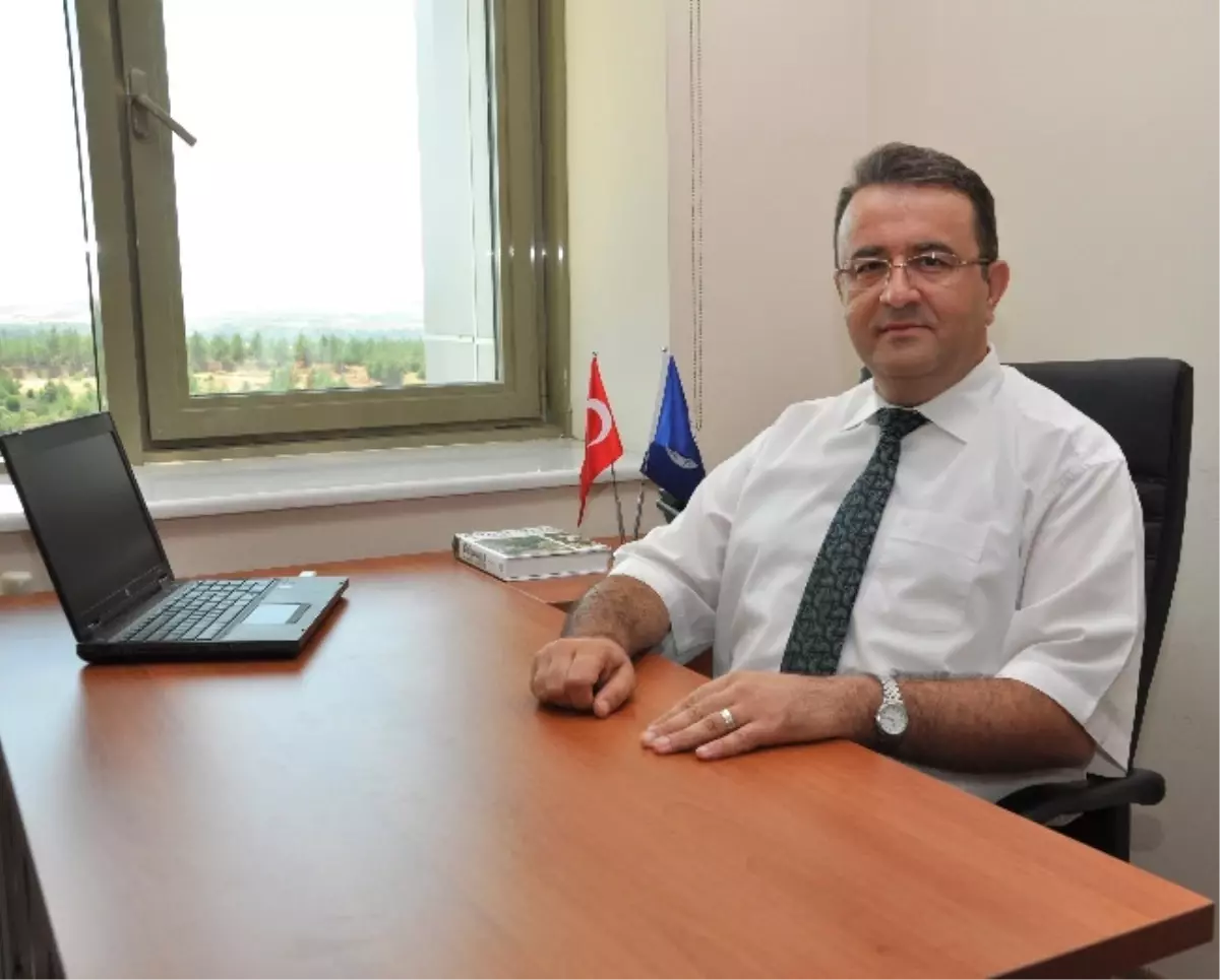 Uşak Üniversitesi Ziraat ve Doğa Bilimleri Fakültesi'ne Dekan Atandı