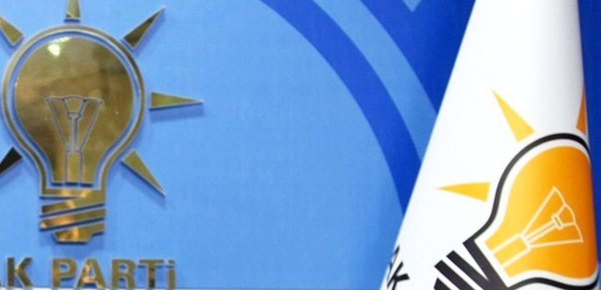 AK Parti 'Facebook'taki Bir Çok Sayfayı Kapattı