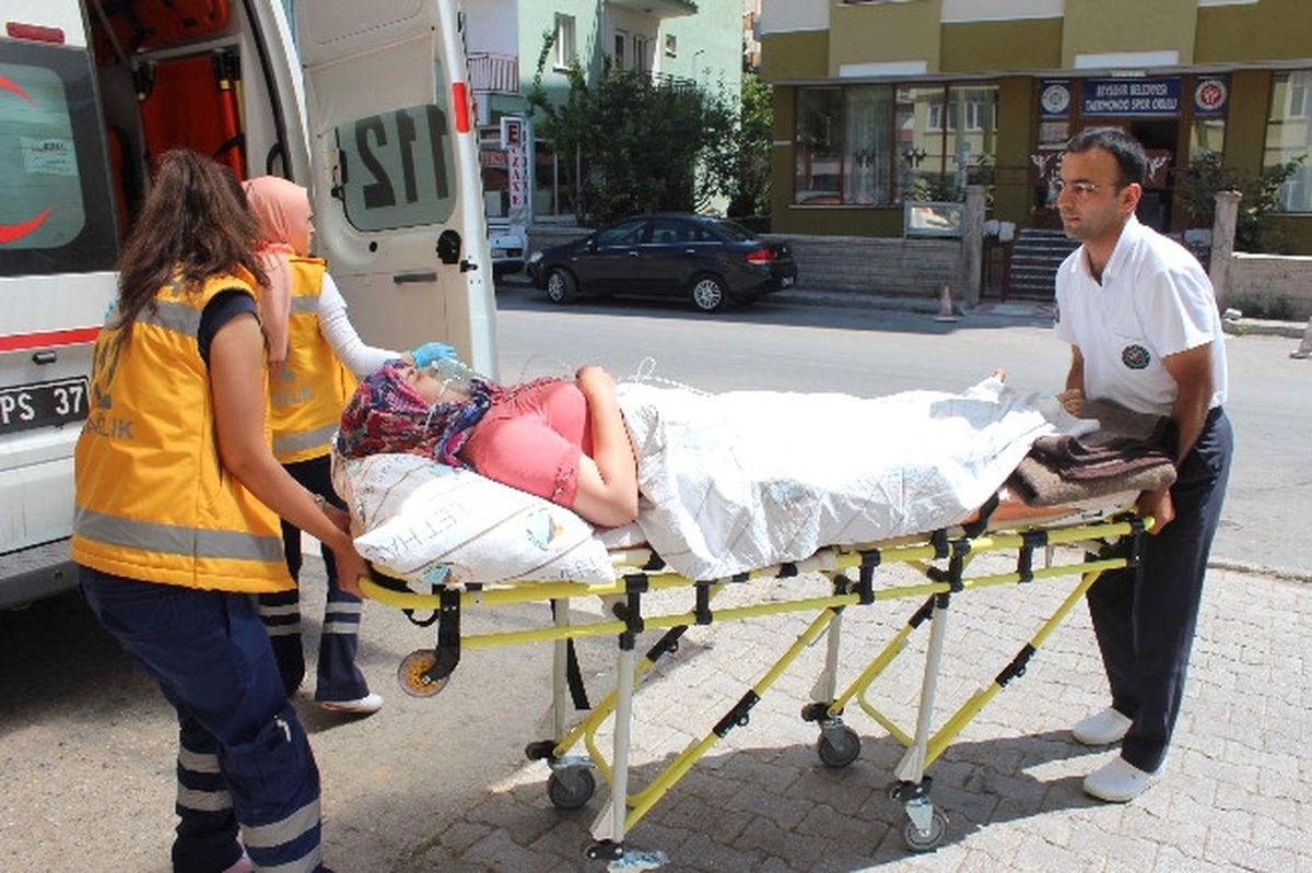 Akrebin Soktuğu Kadın Hastanelik Oldu