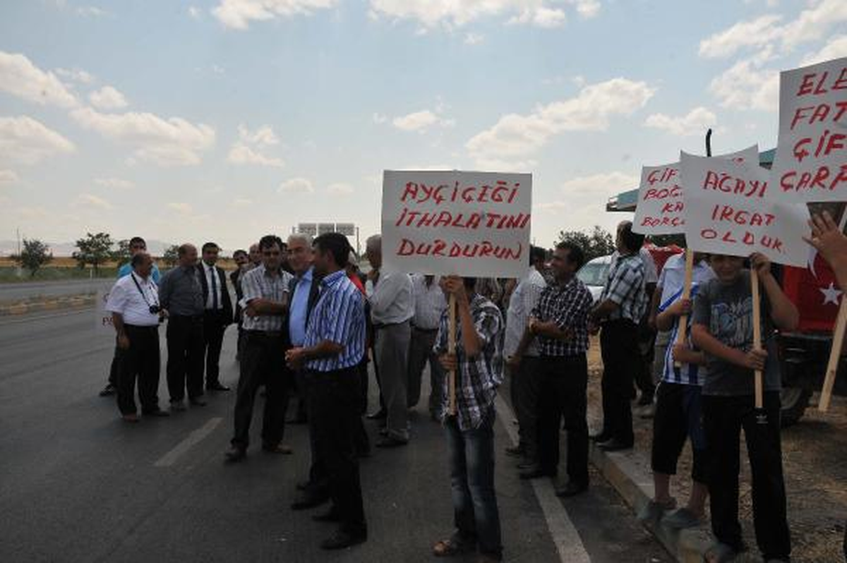 MHP Genel Merkez Binasına Saldırı Düzenlendi
