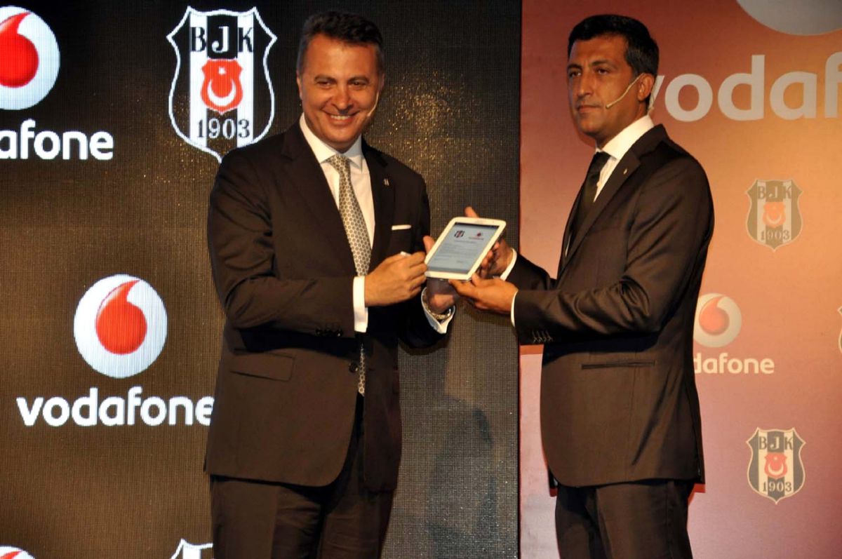 Beşiktaş Vodafone ile Sponsorluk Anlaşması İmzaladı