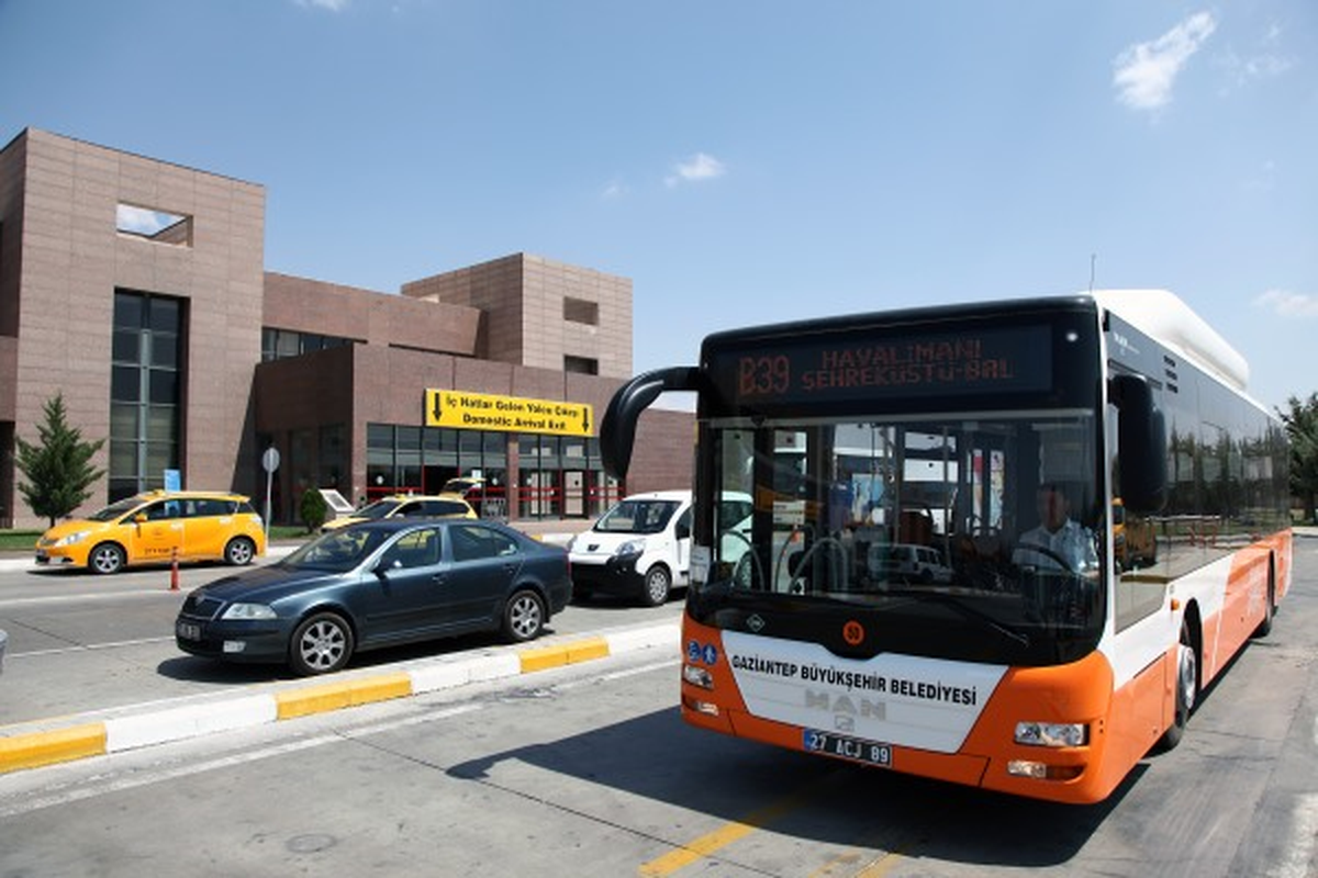 Büyükşehir\'den Hava Limanına Otobüs Seferi