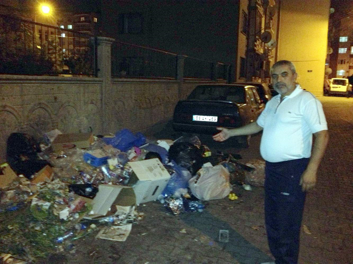 Çöplerini Dökecek Konteynır Arıyorlar