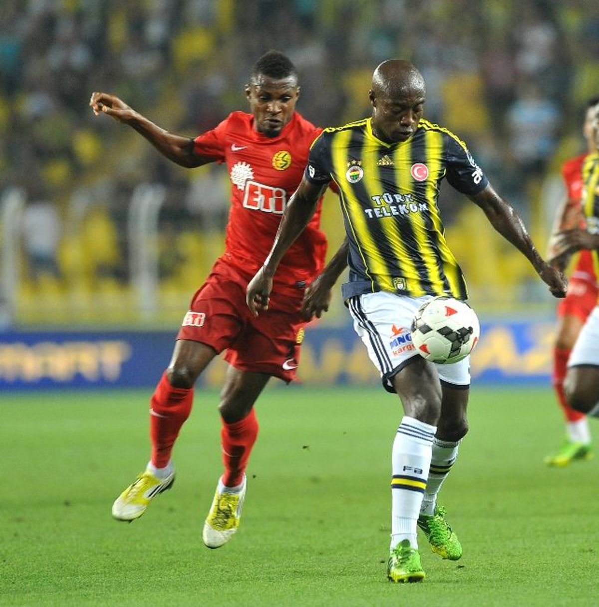 Fenerbahçe - Eskişehirspor Maçı 0-0 Devam Ediyor