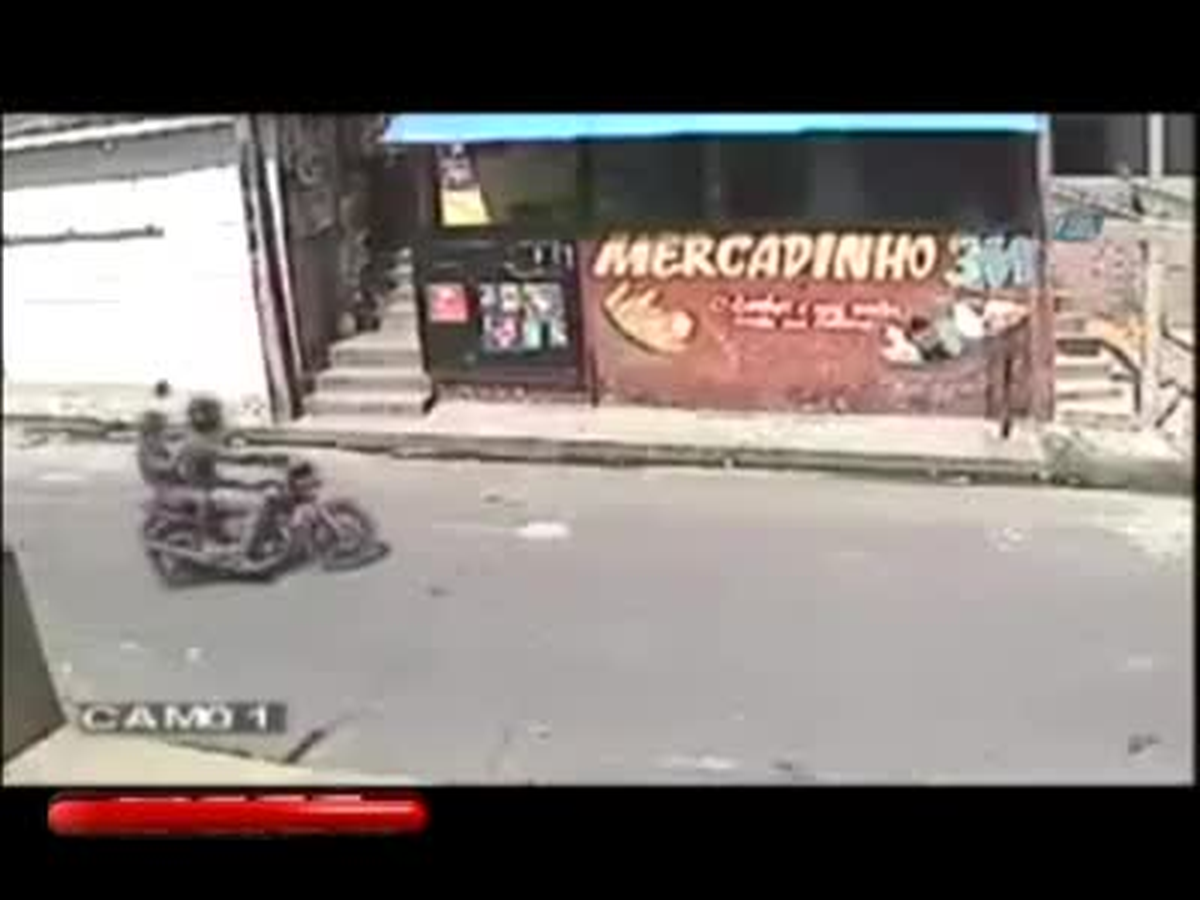 Kapıdan Giren Hırsızı Camdan Fırlattı