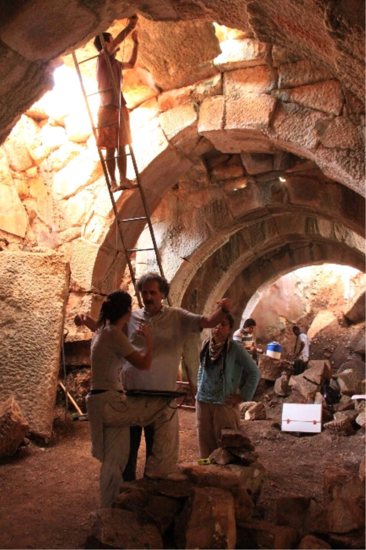 (Özel Haber) Myra Andriake Kazılarının Müze Müdürlüğü\'ne Devredilmesi