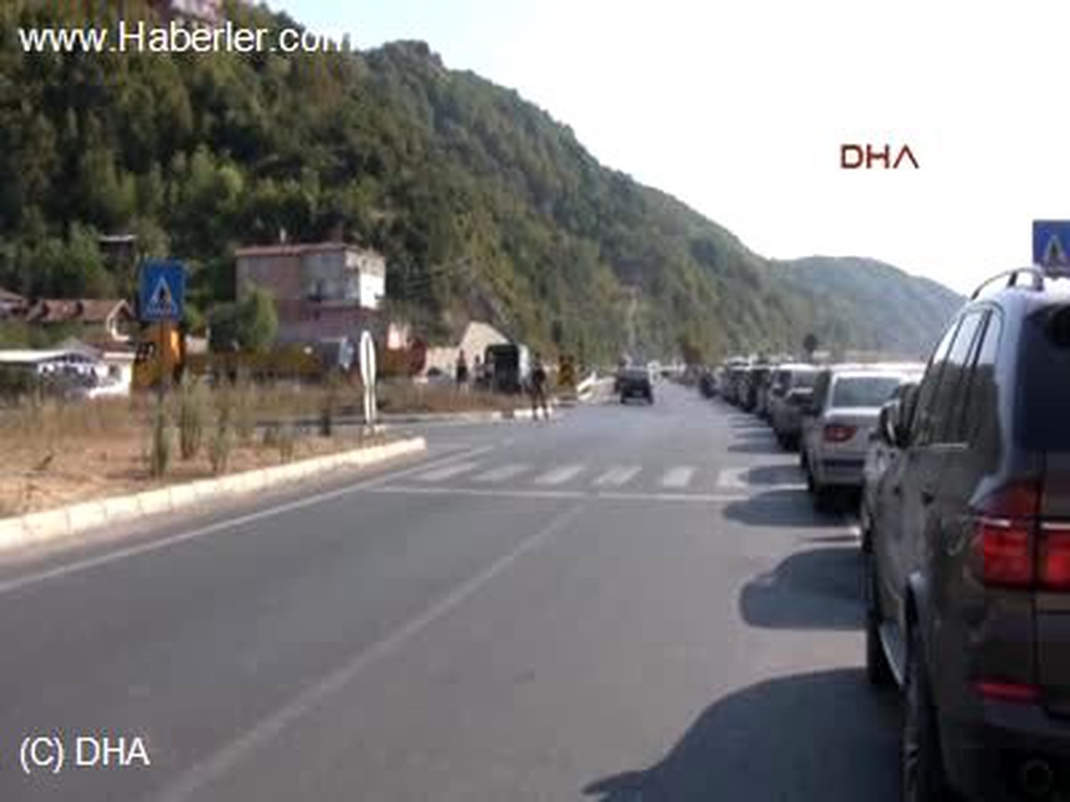 Tır\'ın Üzerindeki 11 Tonluk Sac Rulosu Yola Düştü