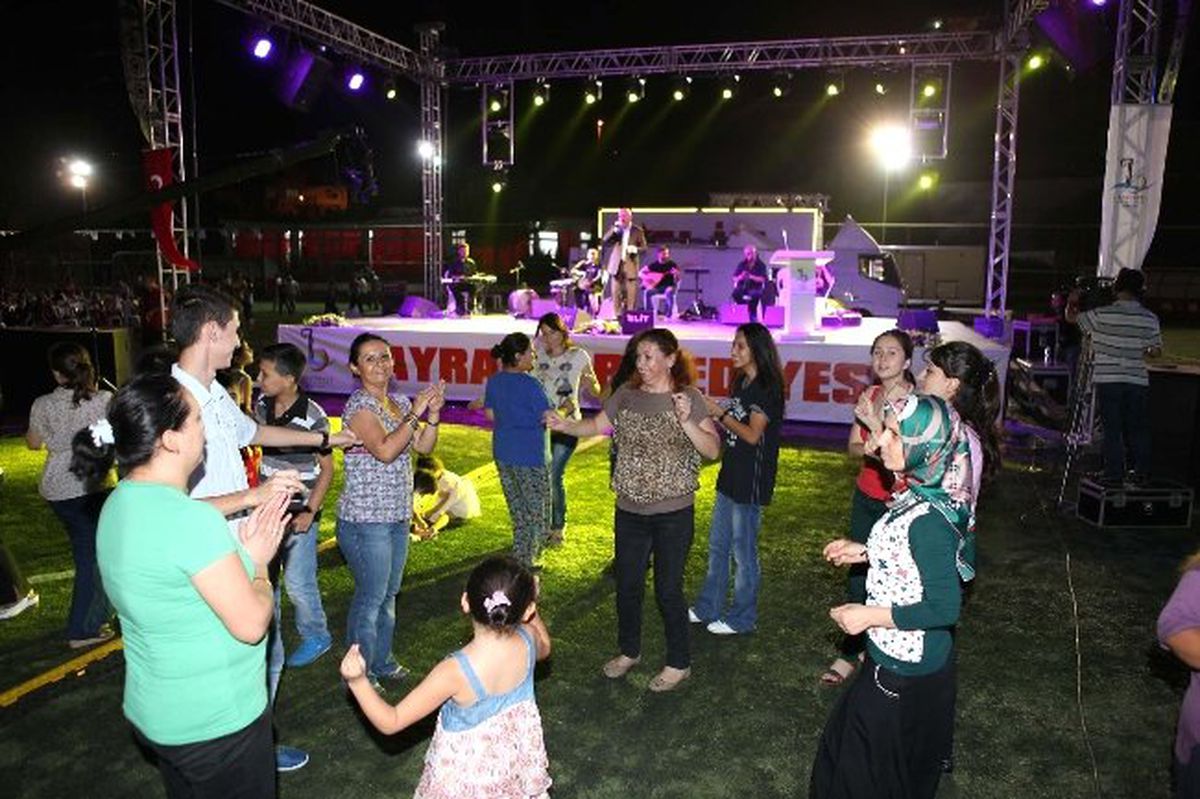 Bayraklı\'da Yaz Esintisi