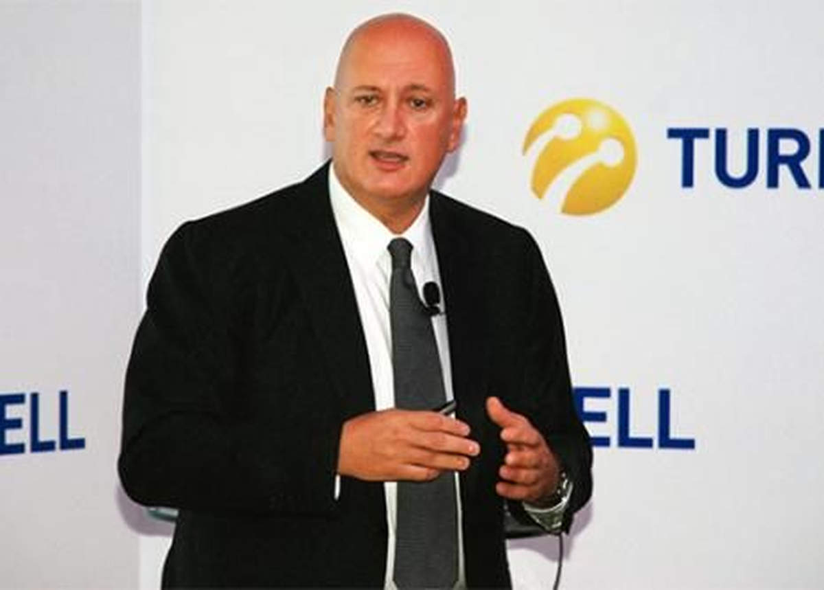 Ciliv\'den "Yerli İphone" Projeksiyonu