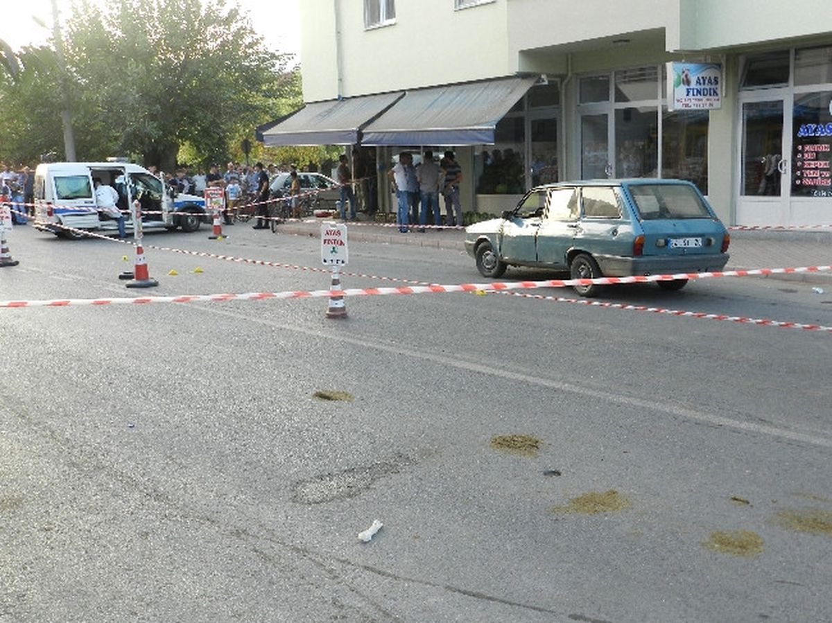 Barışmak İstediği Eski Eşinin Kardeşini Öldürdü