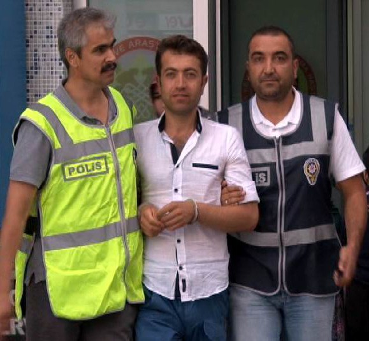 Eksik Gramajlı Altınları Satarak Arsa Alacakmış