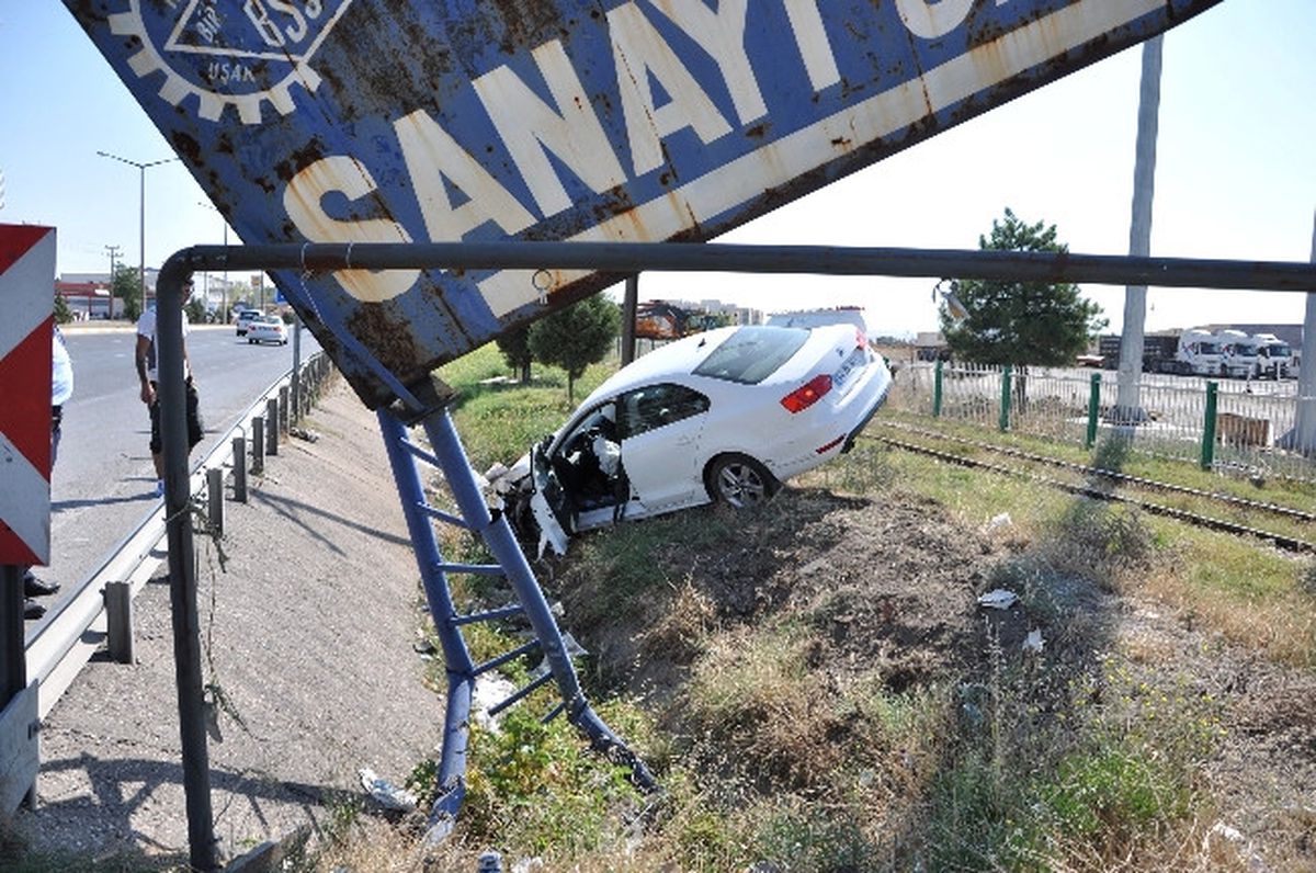 Festiva Kavşağında Bir Kaza Daha