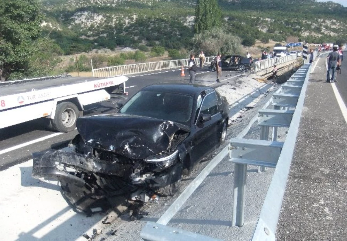 Kütahya\'da Trafik Kazası: 1 Ölü, 3 Yaralı