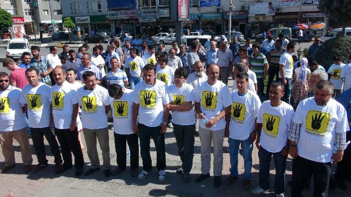 Öğretmenler ve Öğrencileri Mısır Olaylarını Kınadı
