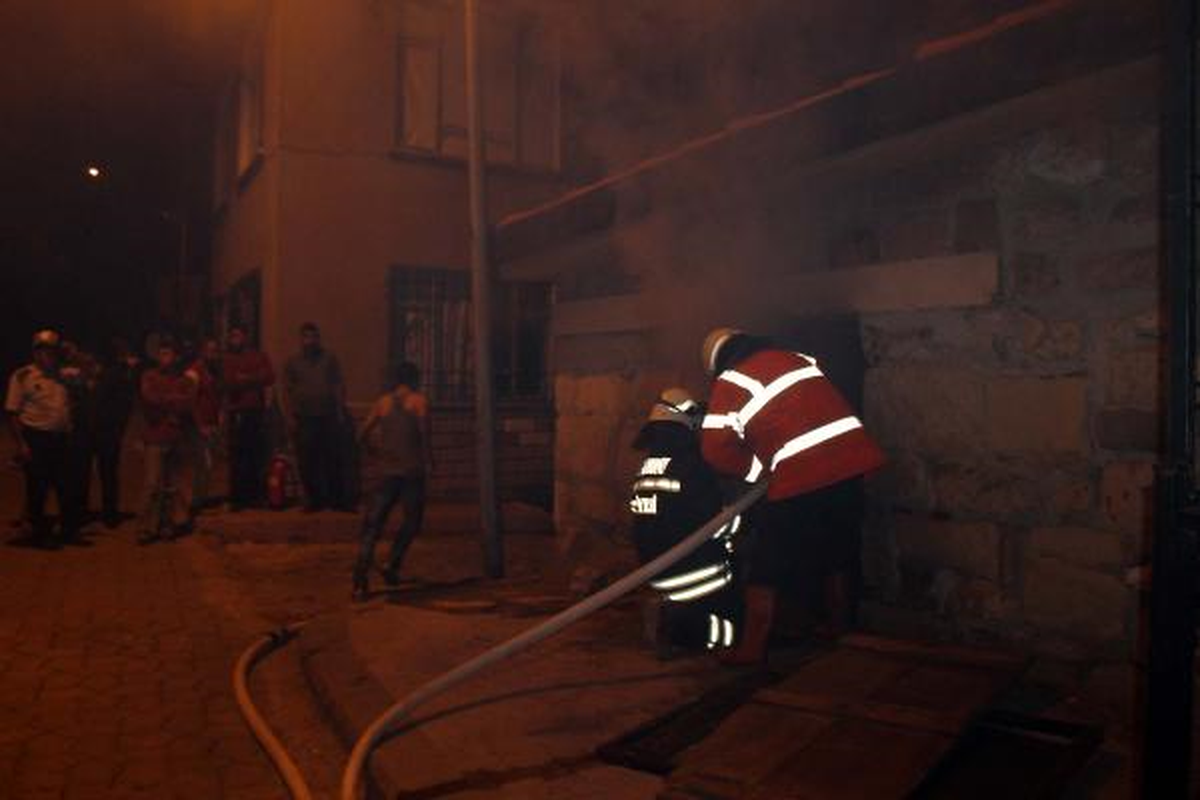 500 Yıllık Tarihi Hamamda Yangın Paniği