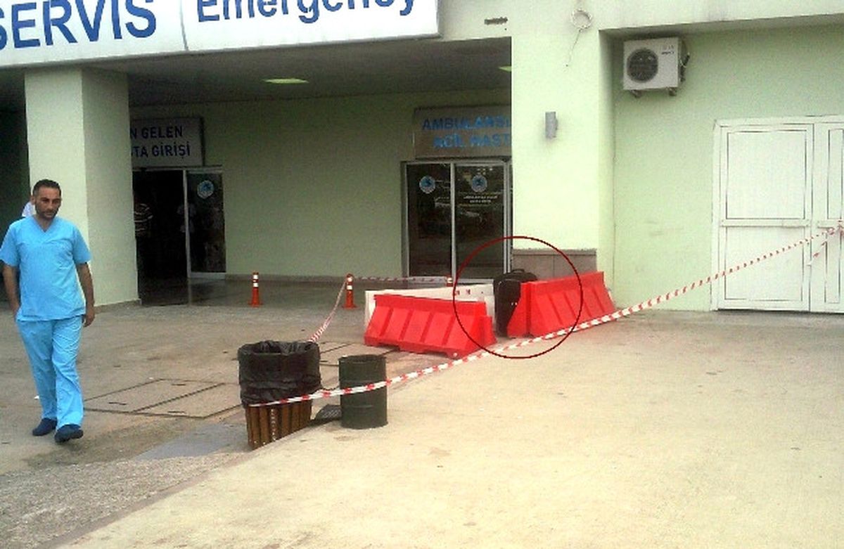 Acil Servis Önündeki Şüpheli Valiz Patlatıldı