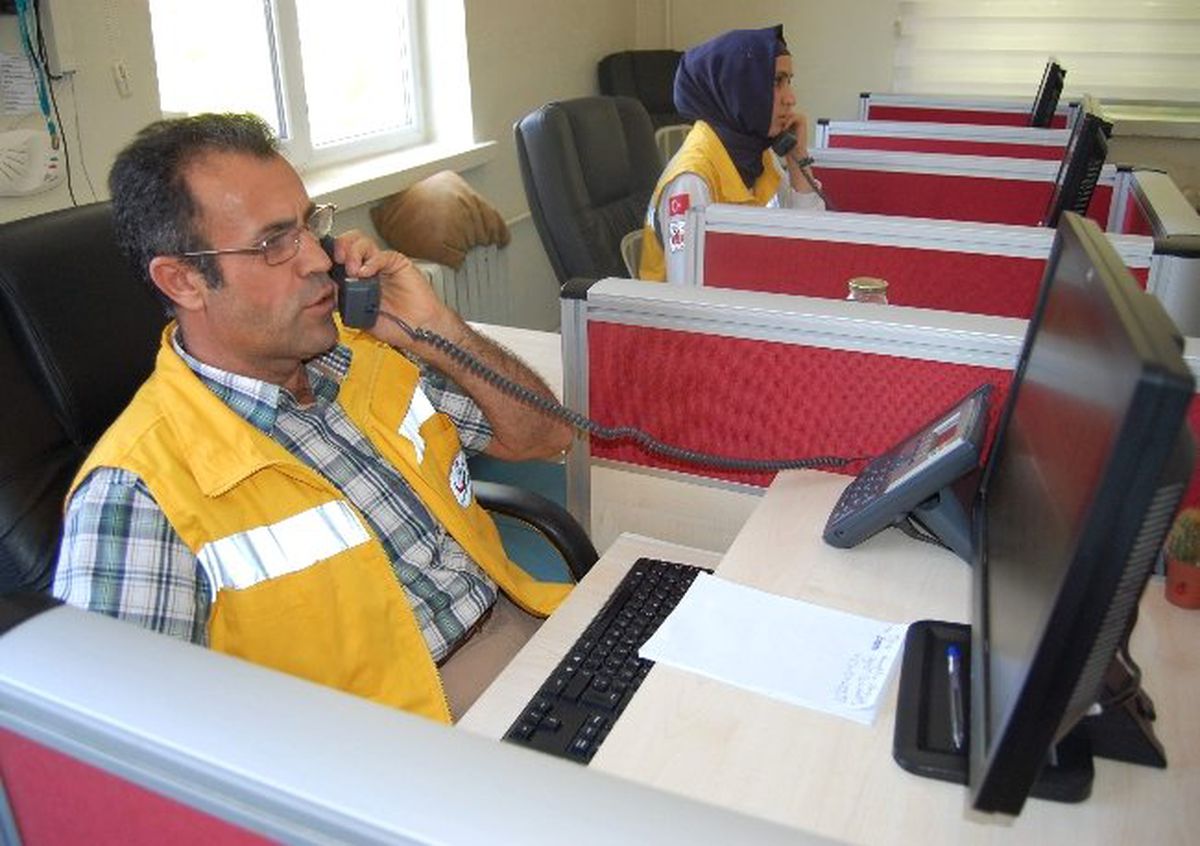 Adıyaman\'da, Kürtçe Bilen 112 Operatörüyle Sağlık Ekibi Kuruldu