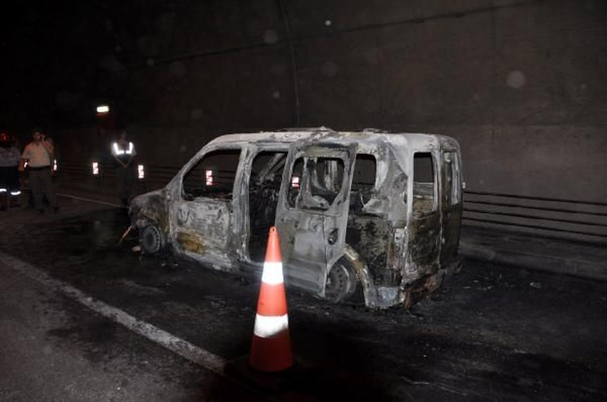 Alanya Tünelinde Araç Yangını