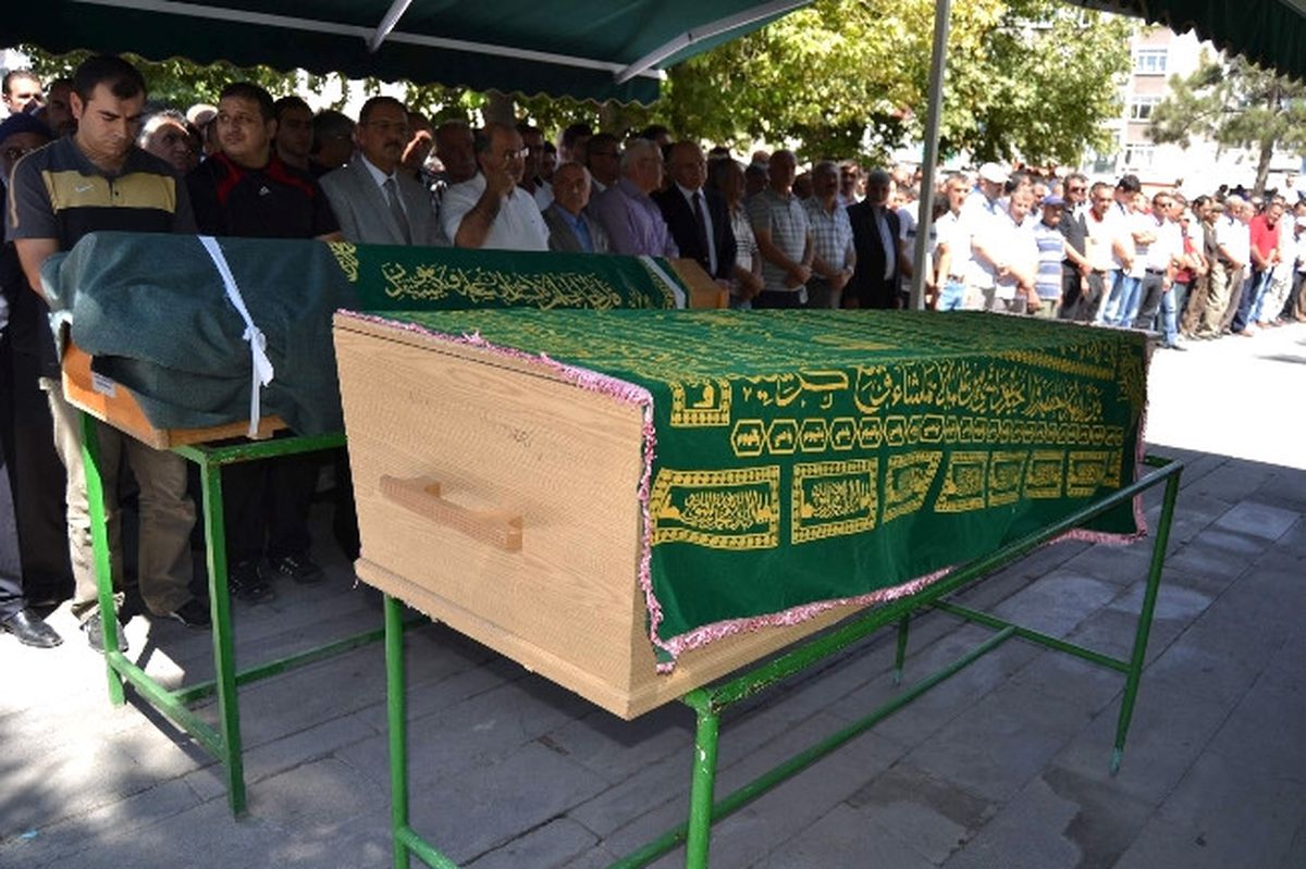 Kavgada Ölen Genç Son Yolculuğuna Uğurlandı