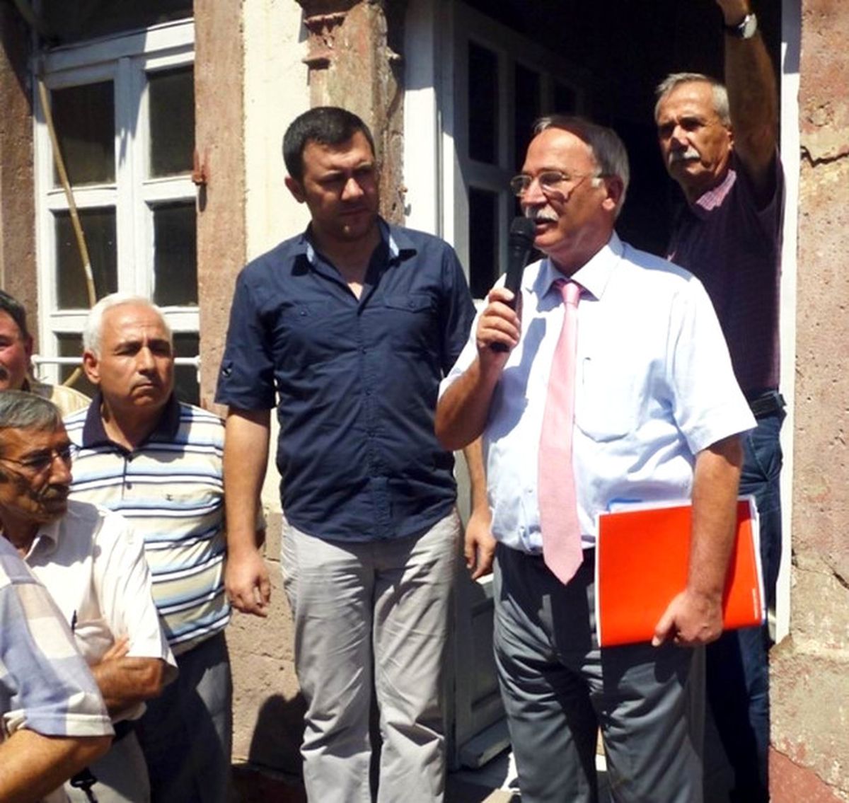 Başkan Akova Aday Adaylığını Açıkladı