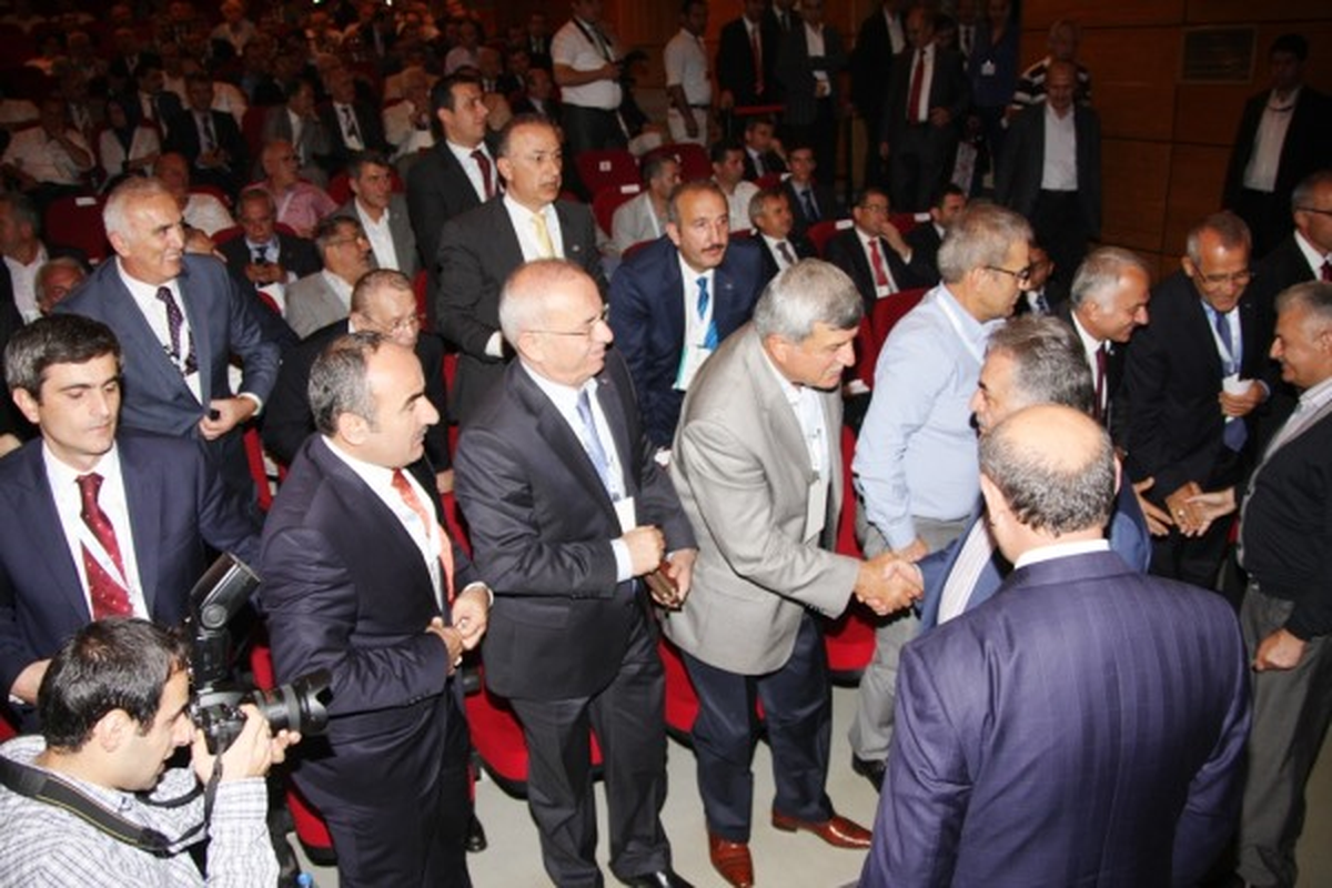 Başkan, RTEÜ Vakfı\'nın Meclis Toplantısına Katıldı