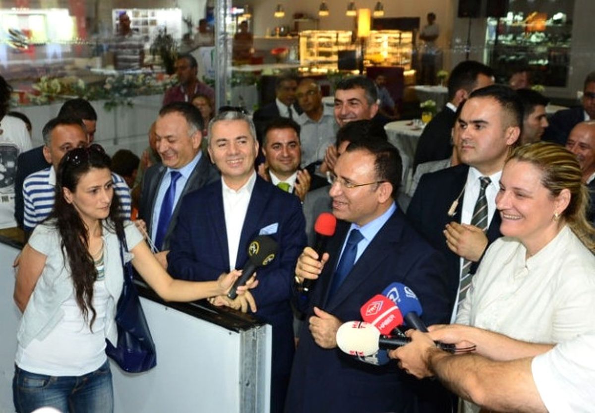 Bekir Bozdağ\'dan Engelli Gence "Şahitlik" Sözü