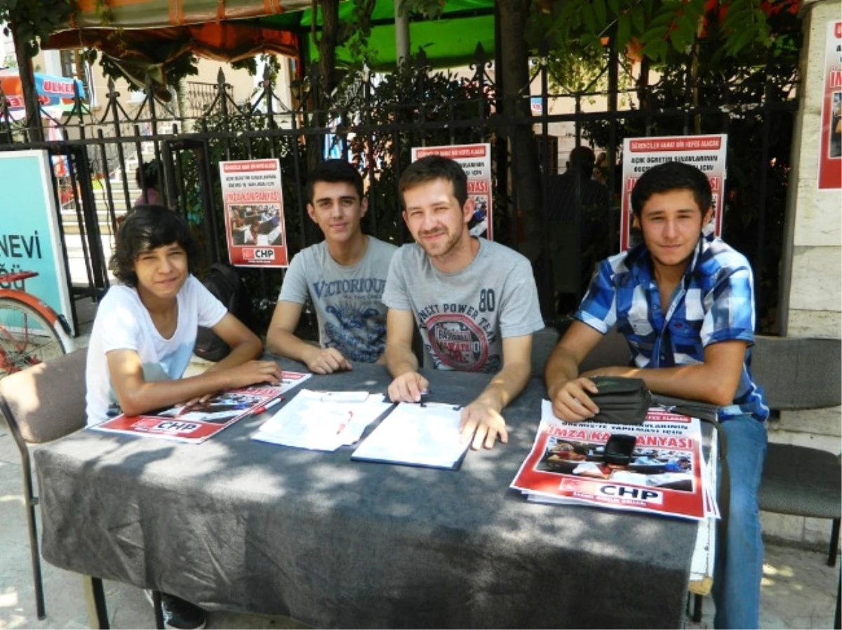 CHP\'li Gençlerden "Aöf Sınavları Ödemiş\'te Düzenlensin" Kampanyası