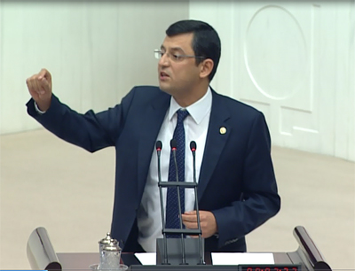CHP\'li Özel, Helal-Haram İlaç Tartışmasını Sordu