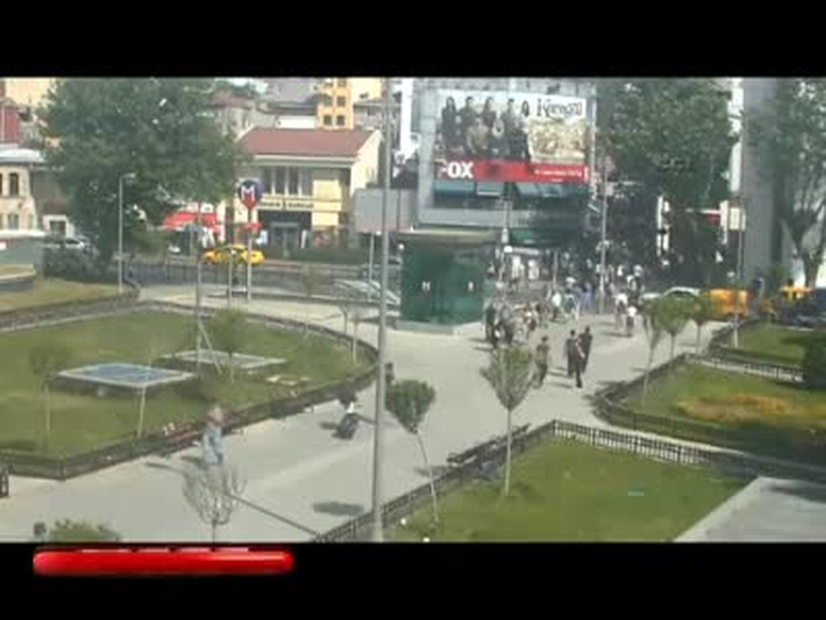 Dolandırıcı Çetesi Mobese\'ye Yakalandı