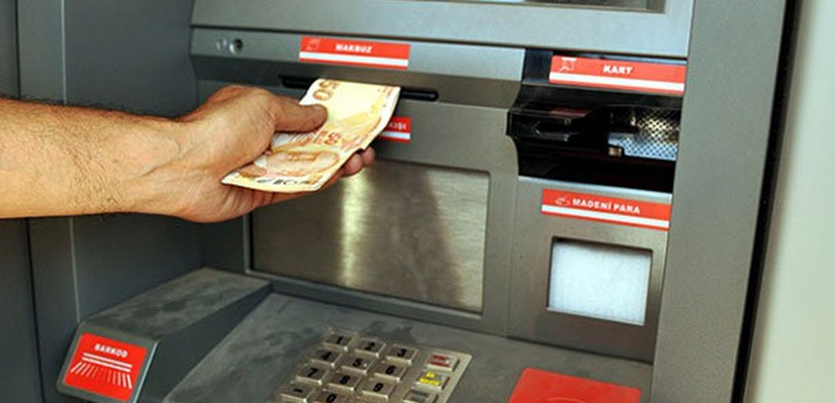 Emekli Maaşını Dolandırıcılara Kaptırdı