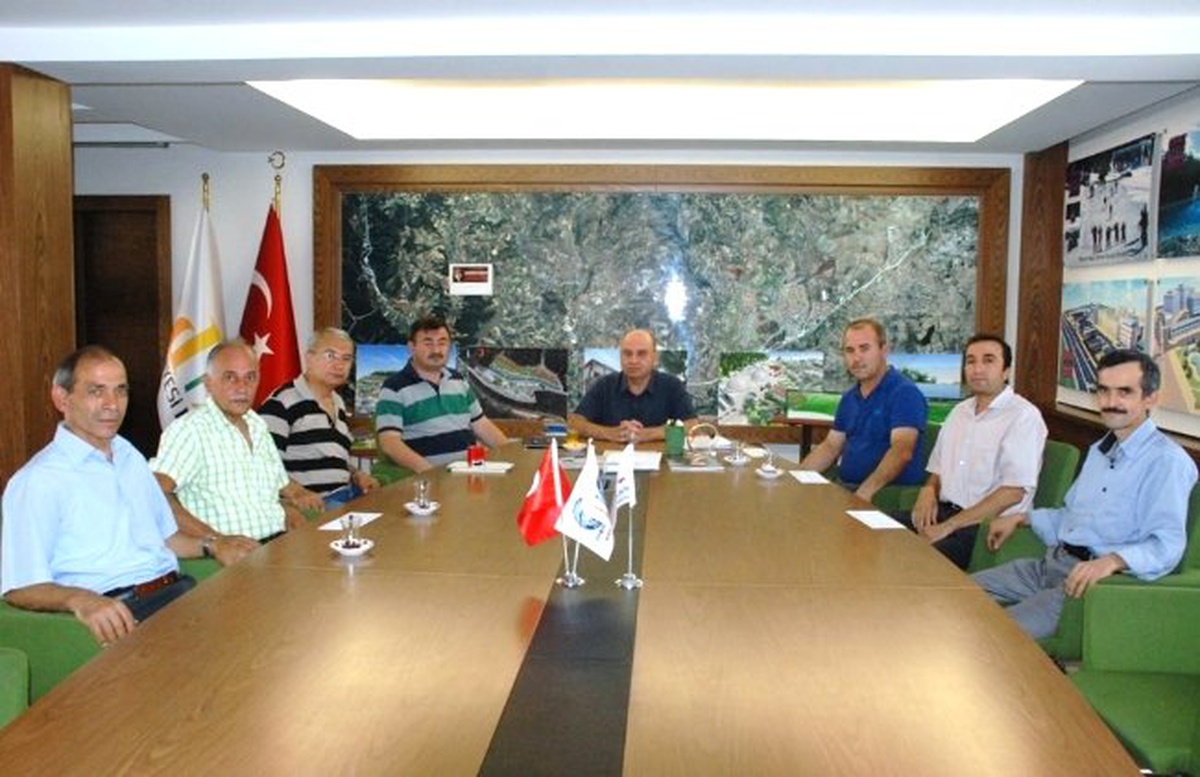 Gediz Belediyesi\'nden Amatör Spor Kulüplerine Maddi Yardım