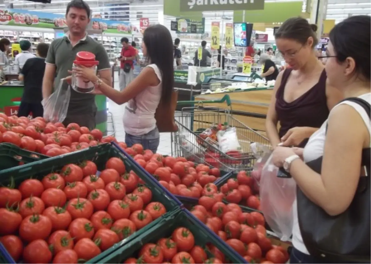 Geleneksel Kış Hazırlıkları Kipa\'nın Taze Reyonundan