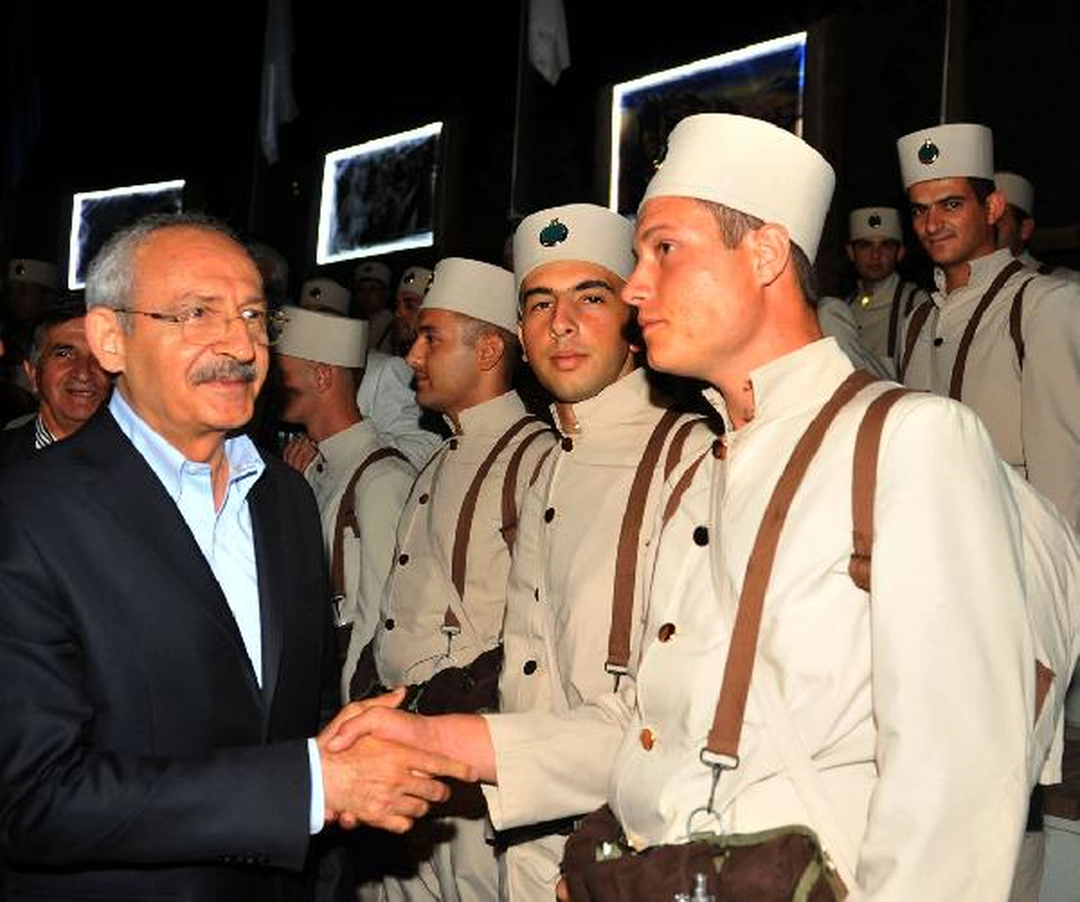 Kılıçdaroğlu Kocatepe\'ye Çıktı