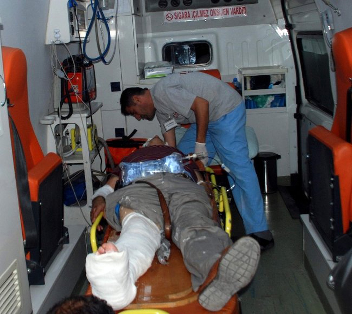 Otomobilin Çarptığı Kişi Ağır Yaralandı